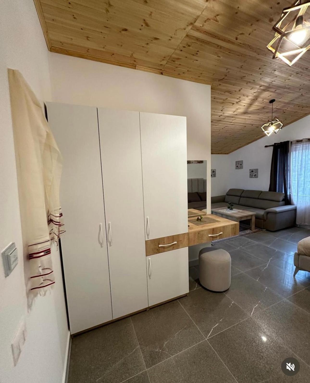 Qyteza Guest House & Camping Shkodër Buitenkant foto