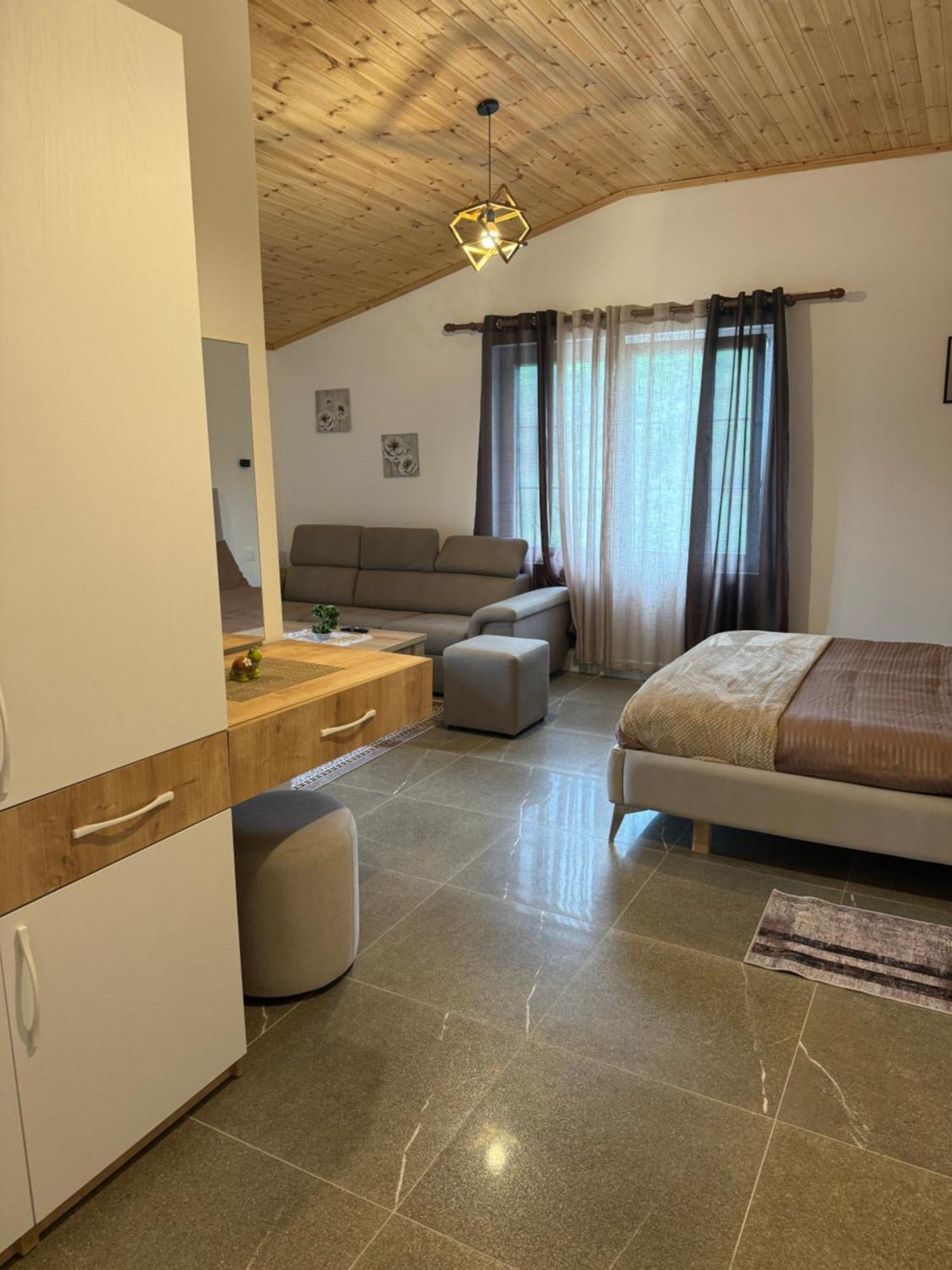 Qyteza Guest House & Camping Shkodër Buitenkant foto